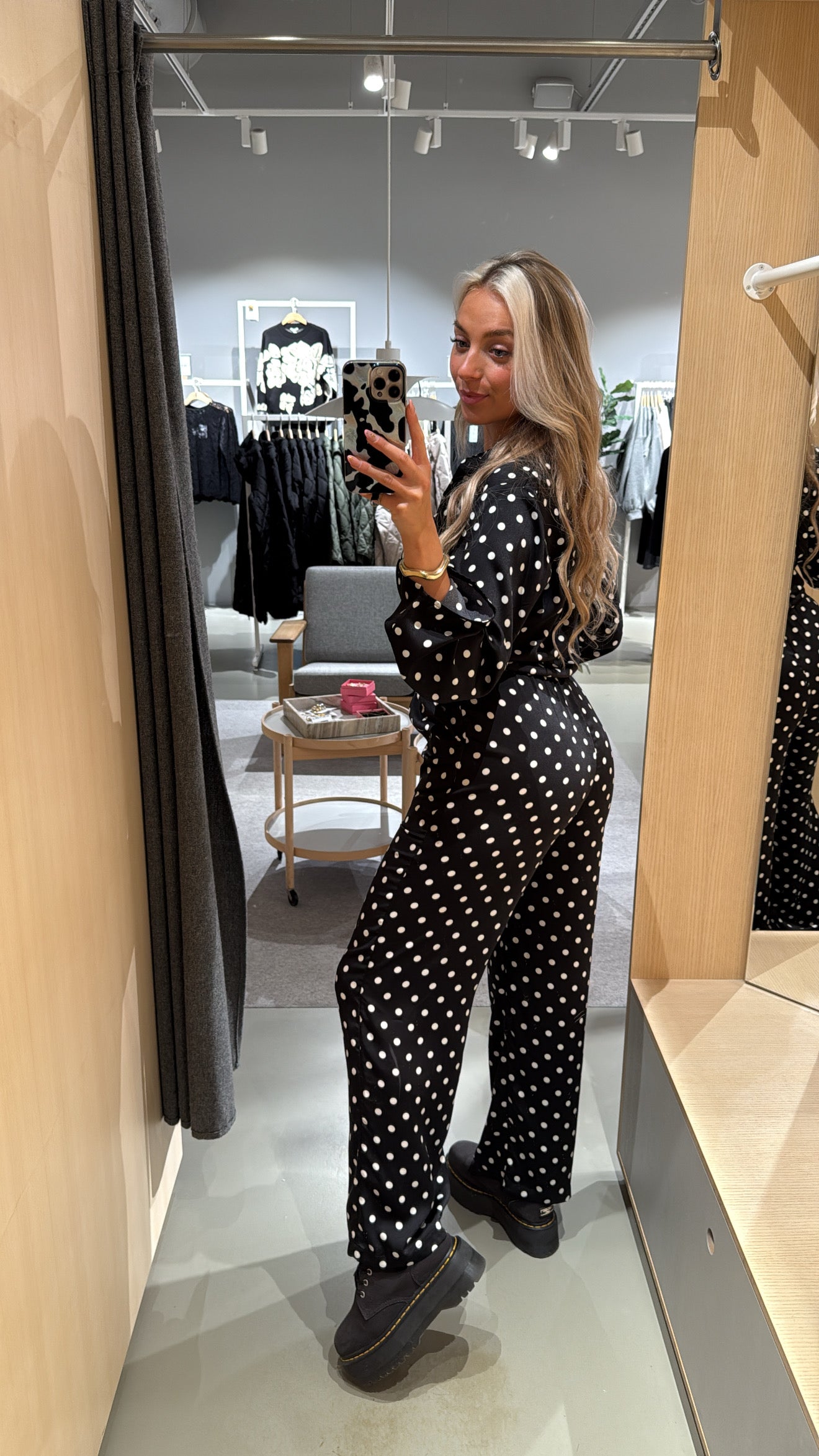 VIFREJA Trousers - Black